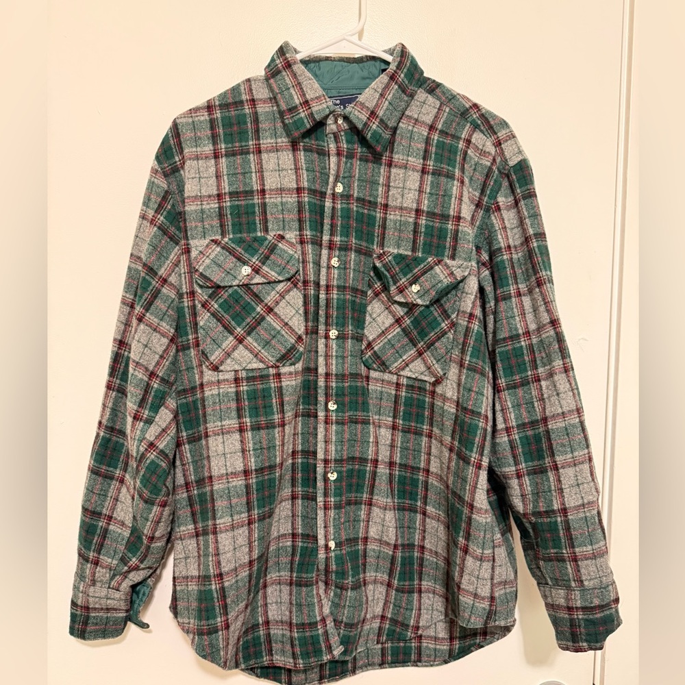 JCPenney Green and Red Casual Button Down Shirt